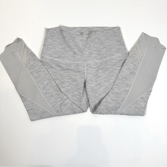 Lululemon Fast Free Crop Leggings Size 12 Gray Scallop - Picture 9 of 13